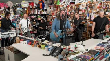 Dave Grohl sorprendió con Foo Fighters en un Tiny Desk más íntimo y potente