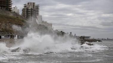 Ciclón extratropical en la Costa: olas de siete metros y destrozos