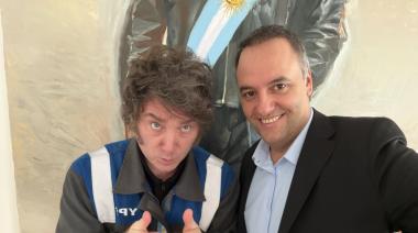 Milei viaja y Adorni queda en el centro: el ruido político que sacude la gestión