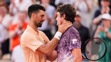 Batacazo histórico en París: João Fonseca eliminó a Djokovic de Roland Garros