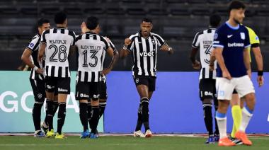 Racing se hunde en la Sudamericana: derrota en Brasil y futuro comprometido