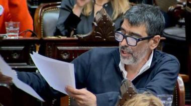 La denuncia contra Tailhade abre un nuevo capítulo en la pelea con Adorni