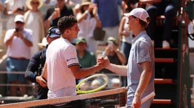 ¡Histórico! Juanma Cerúndolo tumbó a Sinner en un partido épico en Roland Garros