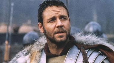 Qué dijo Russell Crowe sobre el momento tenso con fans frente a su hotel