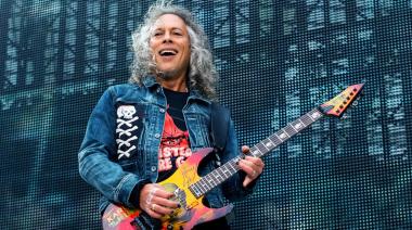 Kirk Hammett se resbaló en el escenario y generó preocupación en Dublín