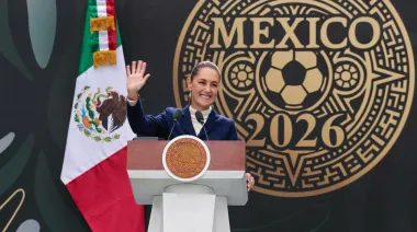 México juega 13 partidos para convertir fútbol en dólares