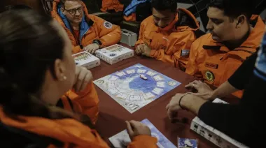 Un juego de mesa sobre la Antártida llegó al Congreso: qué quieren aprobar