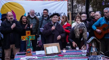 Pérez Esquivel lanzó un ayuno frente a Casa Rosada y apuntó contra Javier Milei
