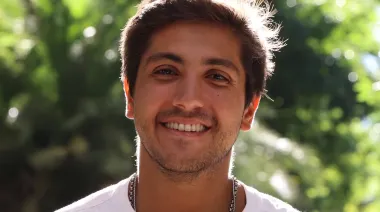 Facundo Calvo recordó a su padre Carlín y habló sobre el peso de llevar un apellido famoso