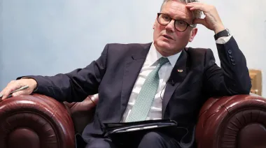 Elon Musk y Keir Starmer chocan por el caso Henry Nowak en Reino Unido