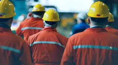 Caída de mano de obra en Hungría: el veto que puede frenar fábricas y servicios