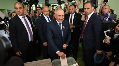 Contrato Civil y la pulseada con la oposición pro Moscú en la elección de Armenia