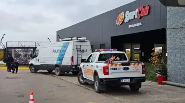 Fue a entrenar, se apoyó en una pared y cayó al vacío: un abogado murió en un gimnasio