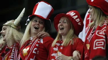 Sin la Selección en el Mundial, Dinamarca intenta que sus hinchas no pierdan la ilusión