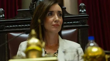 "Vergüenza": Villarruel destrozó las explicaciones de Adorni y dejó otra ironía