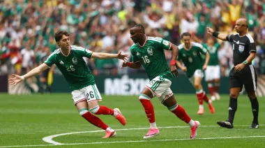 México le ganó 2-0 a Sudáfrica en el primer partido del Mundial