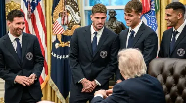 De Trump a Macron: por qué los líderes políticos no quieren quedar afuera del fútbol
