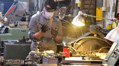 Caída de la industria: la razón menos visible detrás de las reservas en aumento