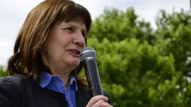 Bullrich y sus "cambiazos" desde 2007: el patrón que tranquilizaría a LLA
