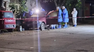 Una mujer calcinada en un auto y un detalle que alimenta la hipótesis de un femicidio