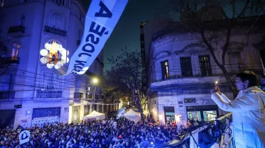 Mayra Mendoza y una caravana a la casa de Cristina en reclamo por su libertad