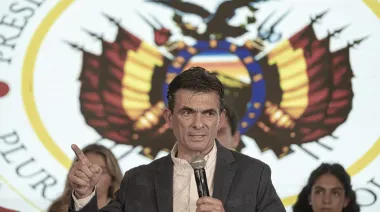 Rodrigo Paz evita militarizar Bolivia y acusa vínculos de narcoterrorismo