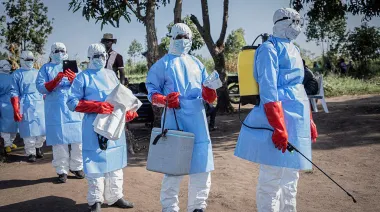 Congo sigue sumando muertes por ébola y la región teme una nueva expansión
