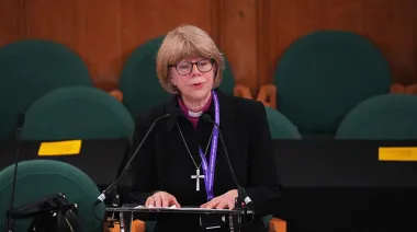 La Iglesia de Inglaterra admite su papel en la separación de 185.000 bebés