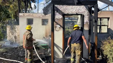 Las impactantes imágenes del incendio que arrasó un paraíso de Bayahibe