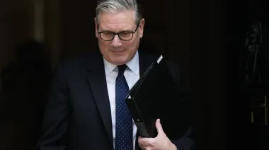 Renuncia Keir Starmer: los motivos de su caída y cómo se elegirá al nuevo primer ministro británico
