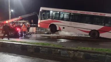 Un colectivo atropelló a siete personas en Mar del Plata: una mujer murió y hay seis heridos graves