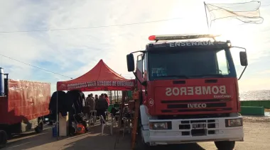 Pescadores desaparecidos: hallaron una mochila y un bidón de uno de los navegantes
