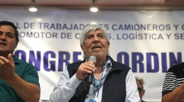 Camioneros analiza una oferta salarial de $27.000 y demora su respuesta