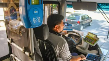 Pictogramas y choferes capacitados: cómo cambiarán los colectivos en PBA