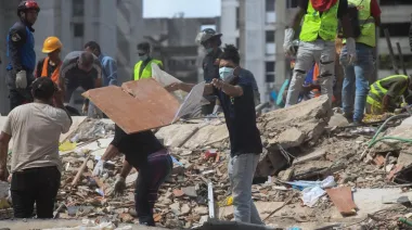 Venezuela se sostiene entre vecinos, voluntarios y ayuda internacional tras los sismos