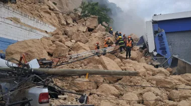Tegucigalpa en alerta: el deslizamiento que complica tránsito y trabajo