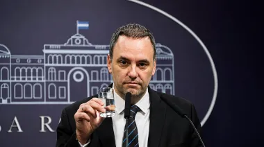 Renunció Manuel Adorni: la carta completa y por qué se fue ahora
