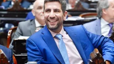 Volvió el Dipu-Tesla: Manuel Quintar defendió a Milei y apuntó contra los medios
