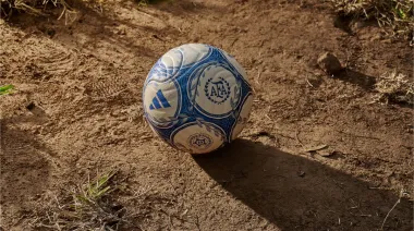 Adidas presentó Argentum Gambeta, la nueva pelota oficial del Torneo Clausura