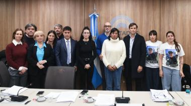 La Ley Joaquín avanzó en Diputados: qué obliga a hacer a clubes y espacios públicos