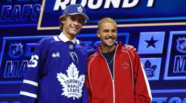 Justin Bieber, Toronto Maple Leafs y NHL: así presentó el club su pick del Draft 2026