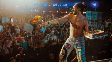 La nueva línea de Ken con Steve Aoki mezcla muñeco clásico y streetwear