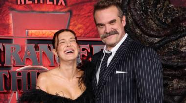 Netflix y A24 juntan a Millie Bobby Brown y David Harbour en un thriller de espionaje