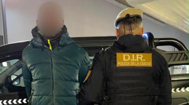 El frondoso prontuario de un senegalés con tobillera electrónica que andaba suelto por la calle
