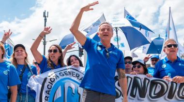 Qué es el plan de lucha "a la francesa" que lanzó la CGT contra Milei