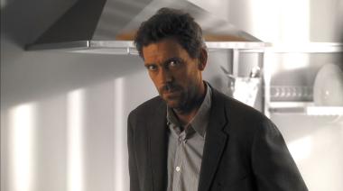 La pelea por Dr. House en X que terminó con Hugh Laurie defendiendo la serie