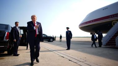 Donald Trump voló en el nuevo Air Force One entregado por Qatar y reabrió la polémica