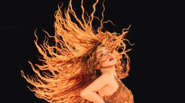 Shakira regresa a las Grandes Pirámides de Giza tras 20 años con un show único