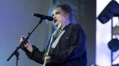 Robert Smith contra el show de FIFA: el debate por el medio tiempo mundialista