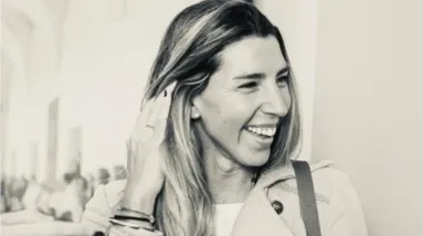 Renunció la mano derecha de Adorni: quién es Aimé "Meme" Vázquez